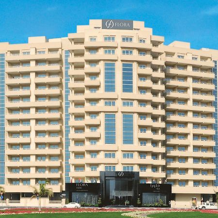 Flora Park Deluxe Hotel Apartments Дубай Экстерьер фото